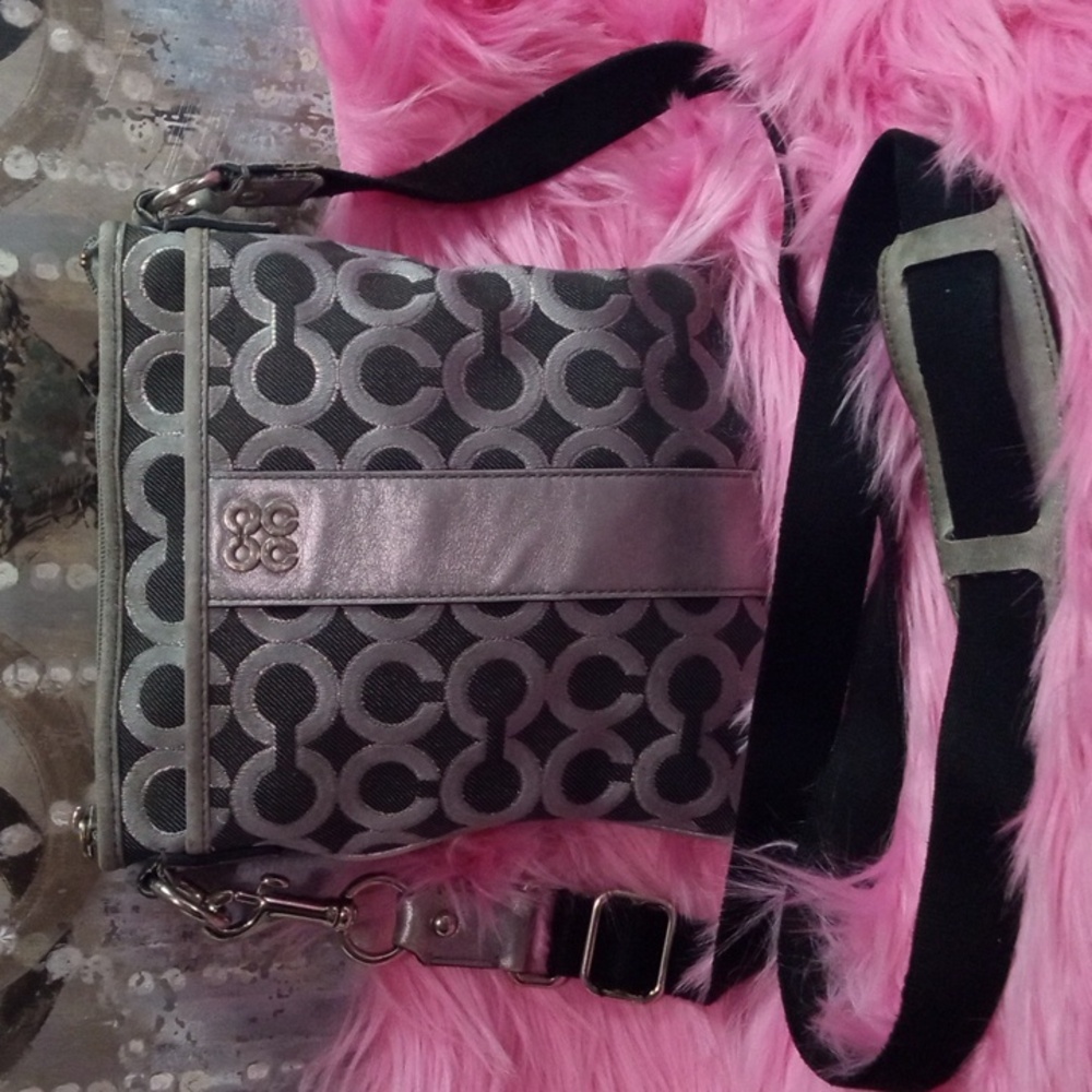 VINTAGE: COACH JULIA OP ART